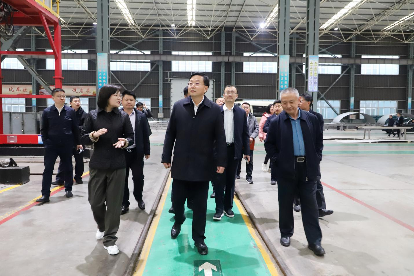 鄒平市委副書記、市長張謙來山東三星集團(tuán)調(diào)研