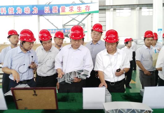 省委副書記、省長郭樹清蒞臨三星集團(tuán)視察指導(dǎo)工作